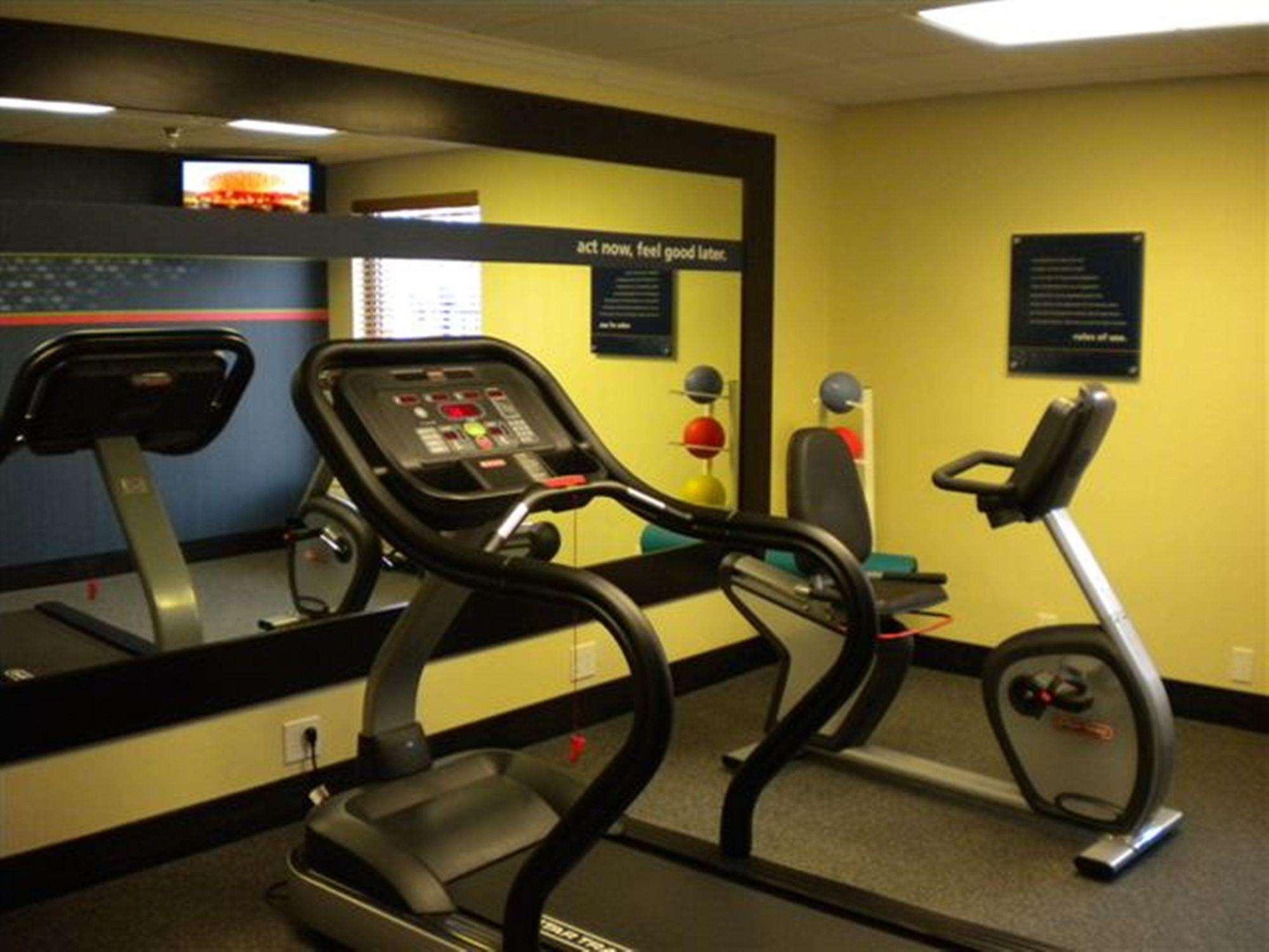 Hampton Inn Atlanta-Woodstock Facilidades foto